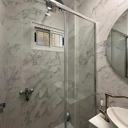 Estudio Centrico Agata *